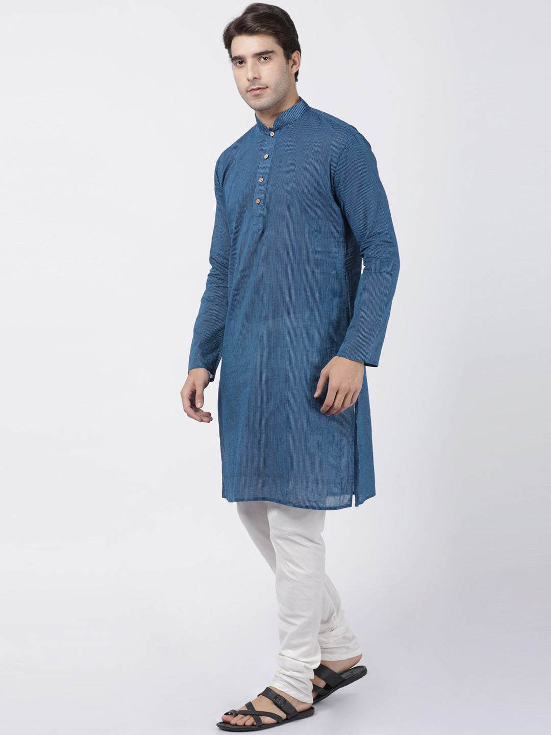 Sarvati Men's Blue Cotton Handloom Kurta With Pyjama Set