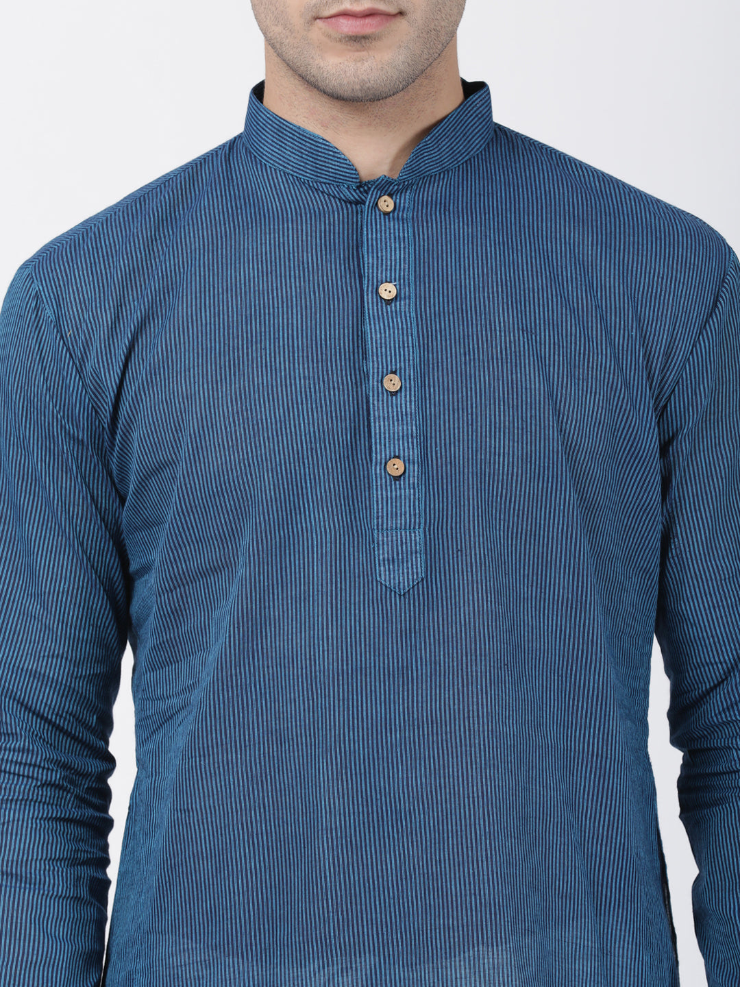 Sarvati Men's Blue Cotton Handloom Kurta With Pyjama Set