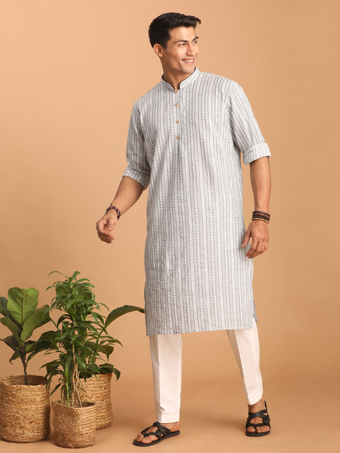 Sarvati Men's Grey And White Batik Printed Kurta with White Pant Set