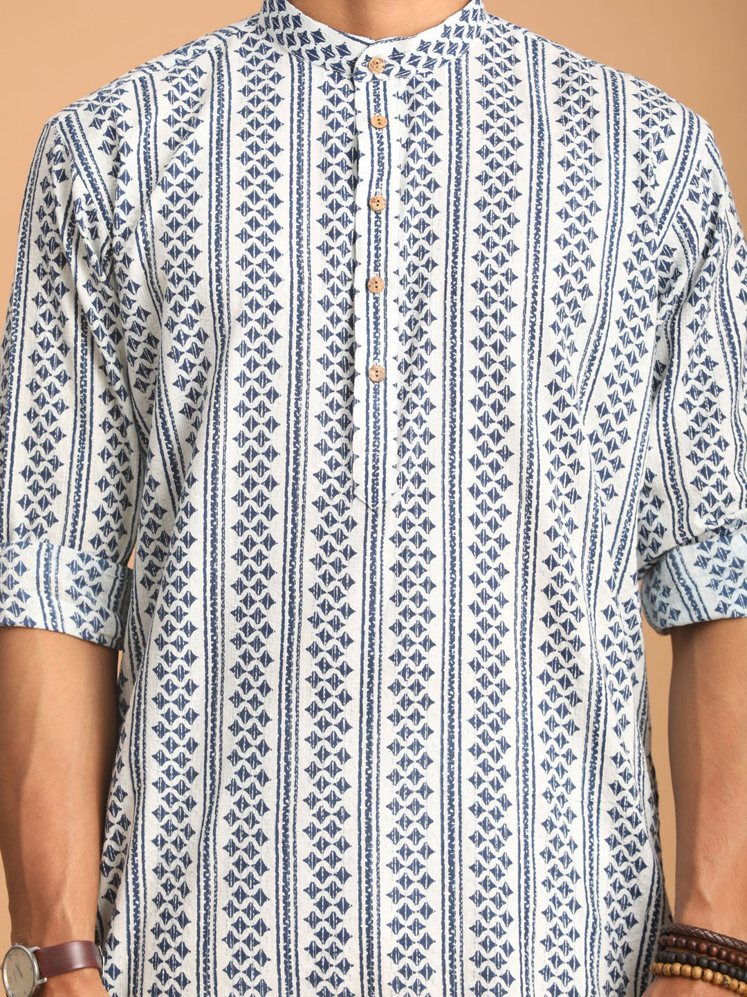 Men's White And Blue Geometrical Striped Printed Curved Kurta
