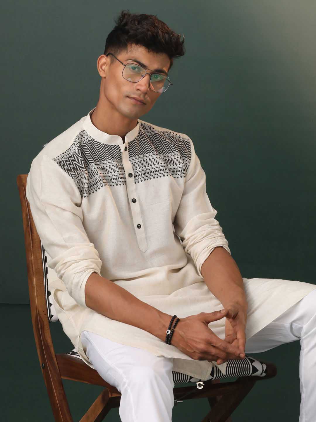 Sarvati Men's Cream Jacquard Cotton Kurta Pyjama Set