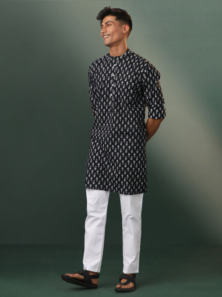 Sarvati Men's Black Color Printed Cotton Kurta and Pyjama Set