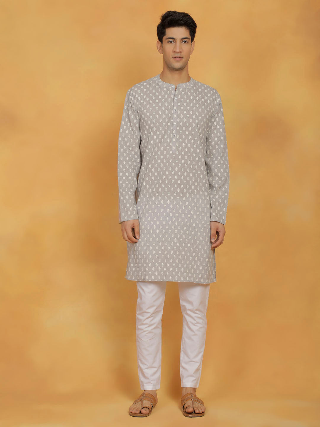 Sarvati Men's Gray And White Cotton Kurta and Pyjama Set