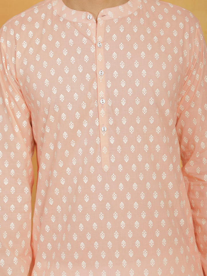 Sarvati Men's Peach And White Cotton Kurta and Pyjama Set