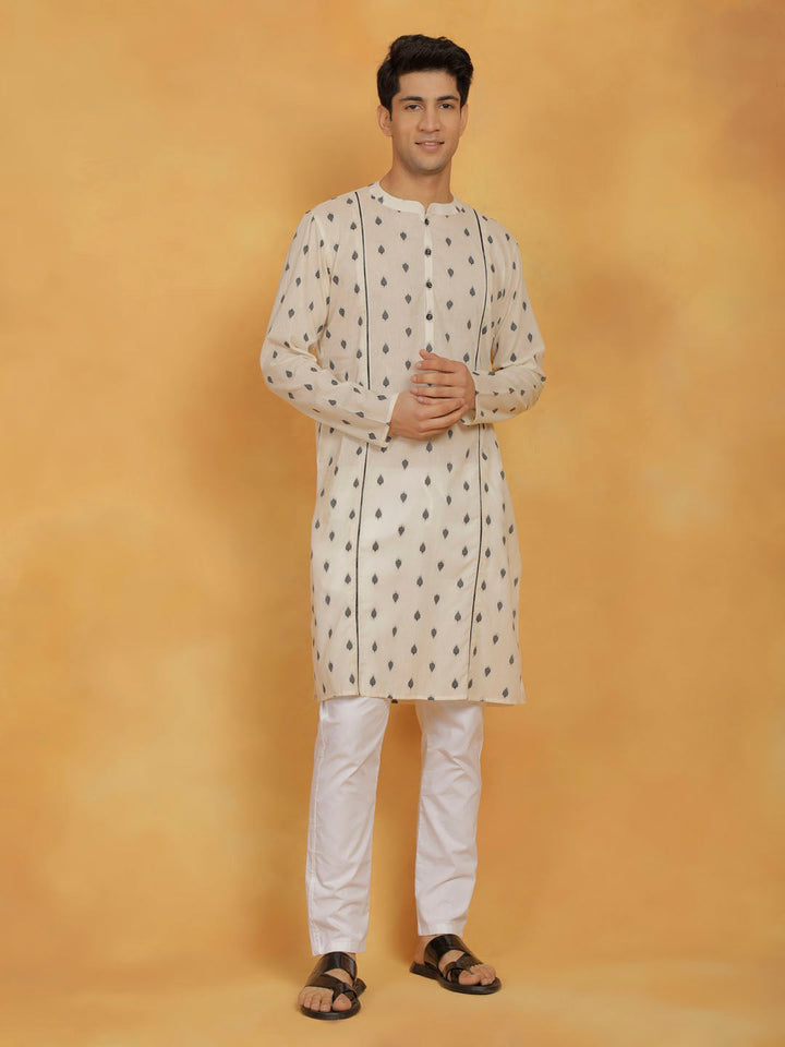 Sarvati Men's Cream And Whiite Cotton Kurta And Pyjama Set