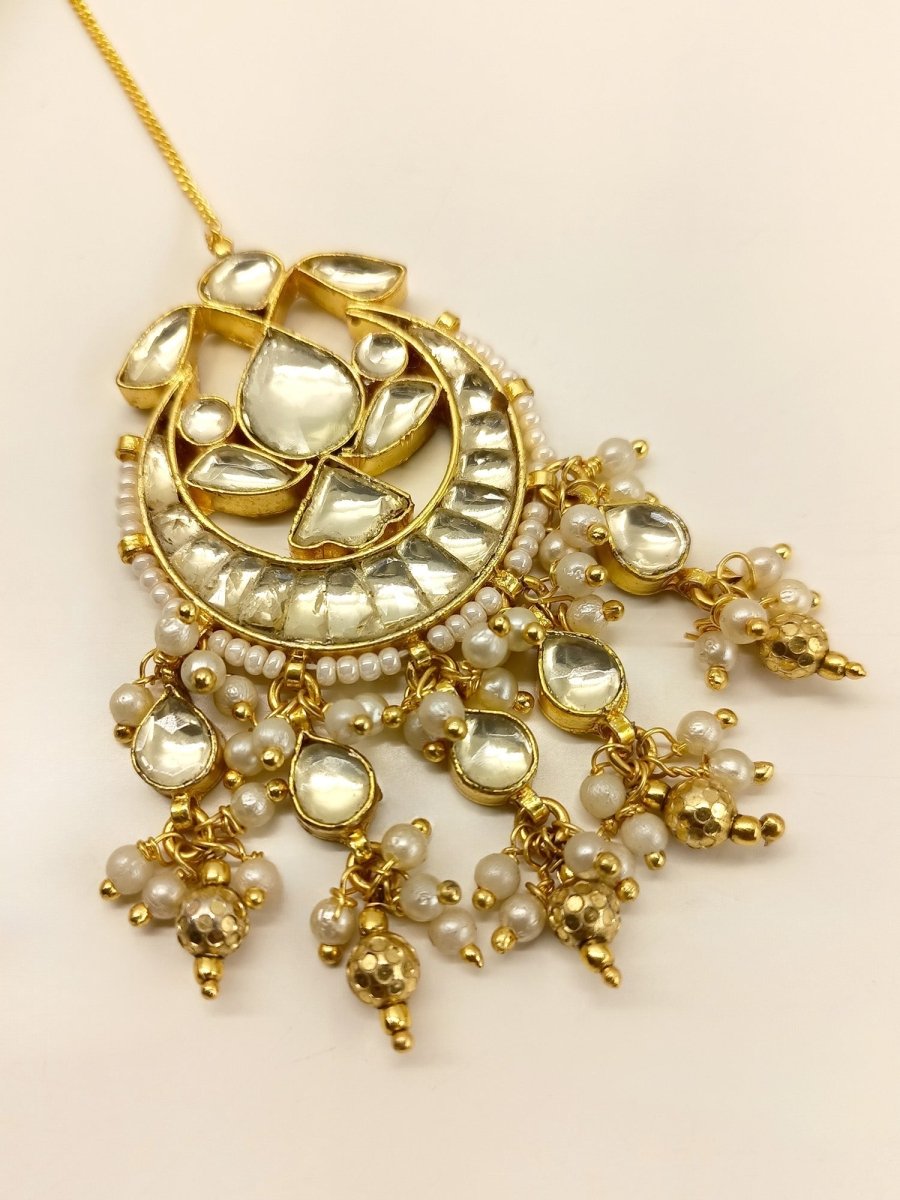 Aadhira White Kundan Maangtikka - House of Sarvati LLC