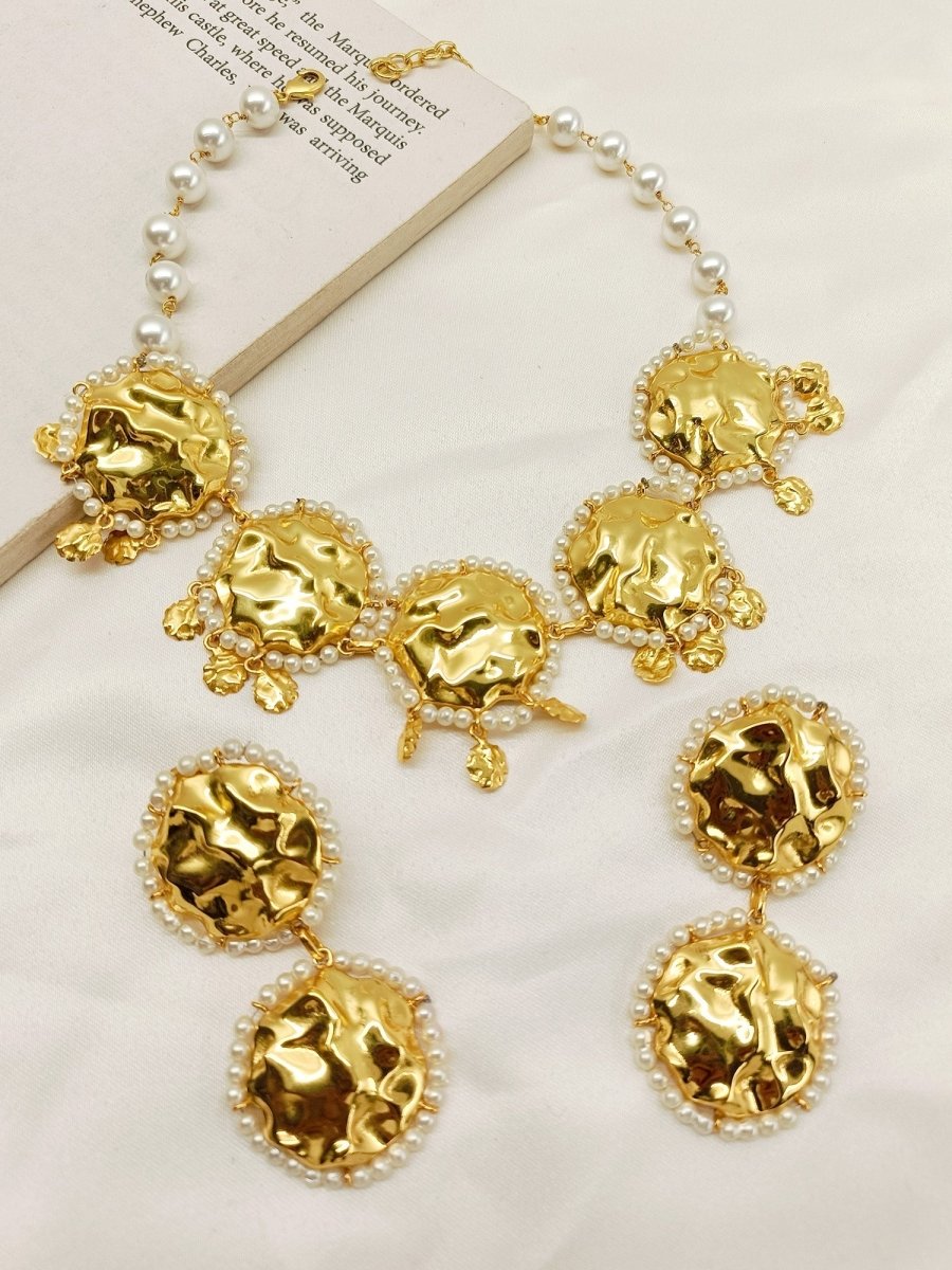 Aafreeda Golden Antique Choker Set - House of Sarvati LLC