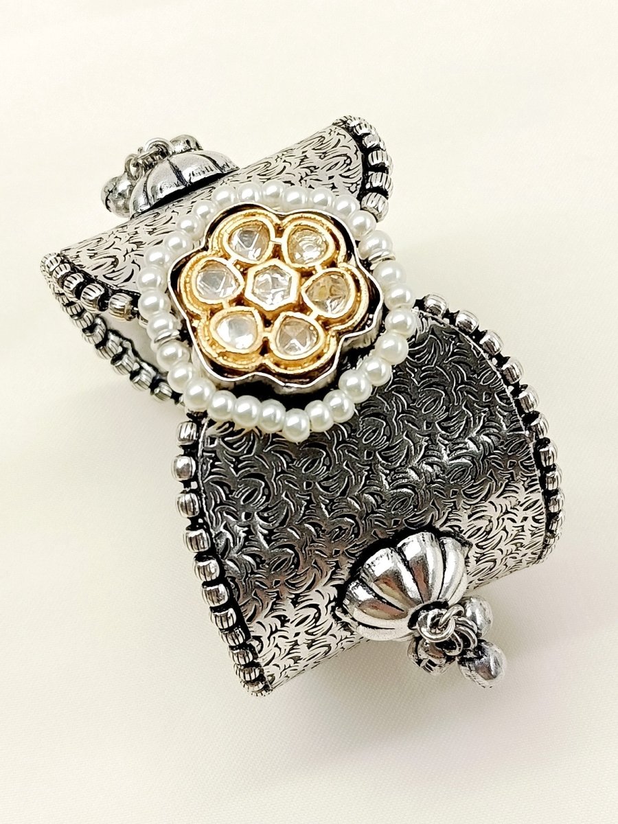 Adelaide White Oxidized Bracelet - House of Sarvati LLC