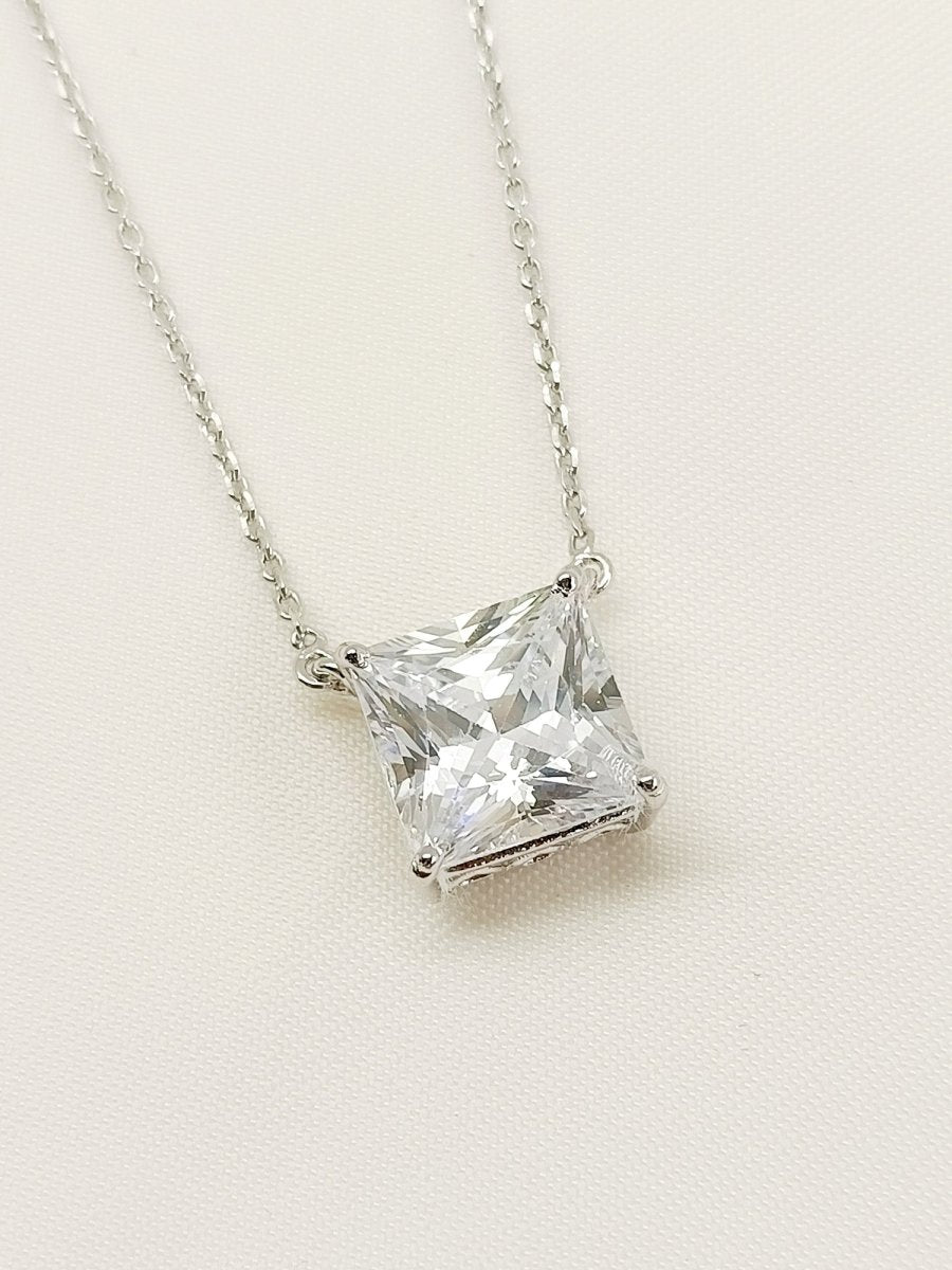 Amkika 92.5 Silver Swarovski Stone Pendal - House of Sarvati LLC
