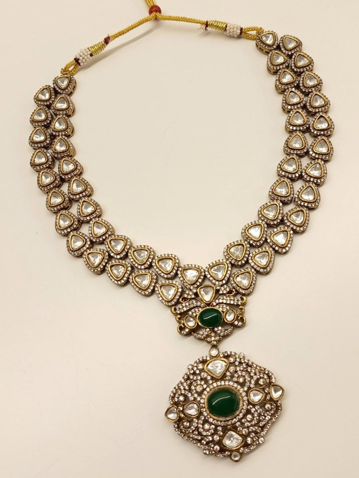 Ekantika Emerald Stone With Kundan Victorian Necklace Set - House of Sarvati LLC