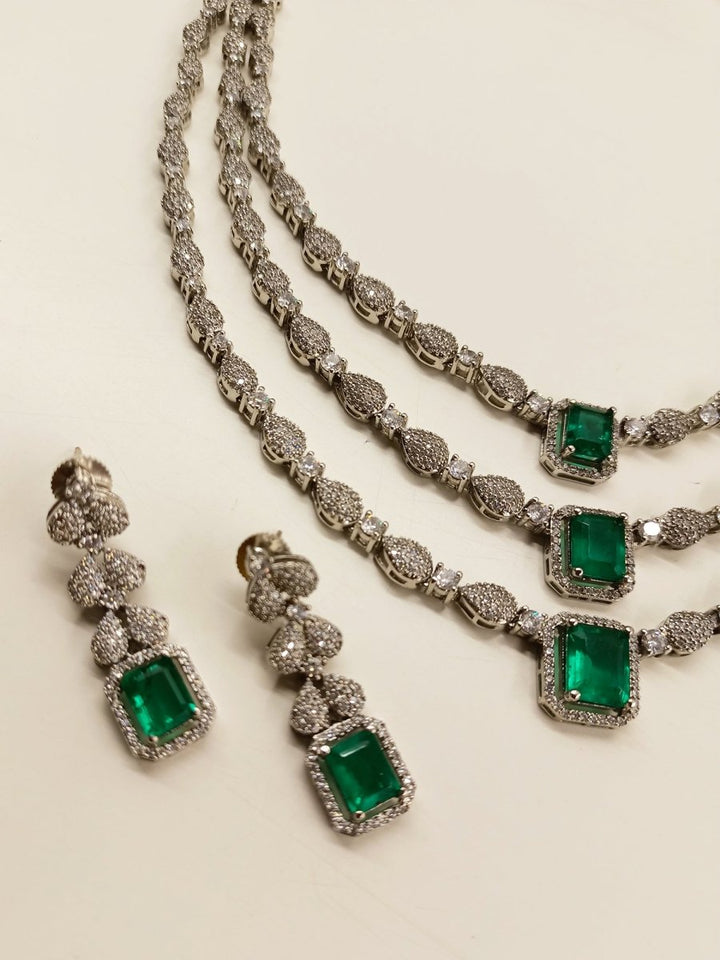 Eliza Three Layered Emerald Necklace Set - House of Sarvati LLC