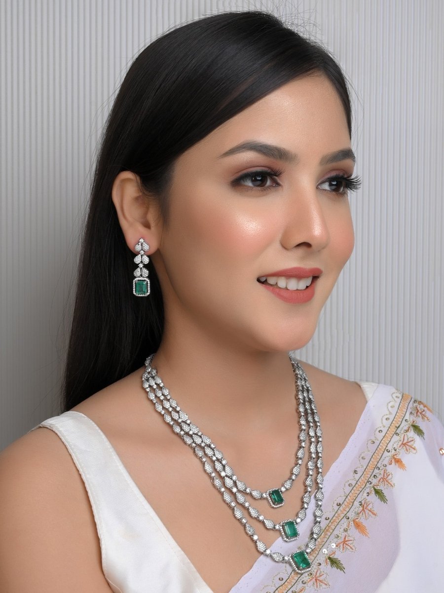 Eliza Three Layered Emerald Necklace Set - House of Sarvati LLC
