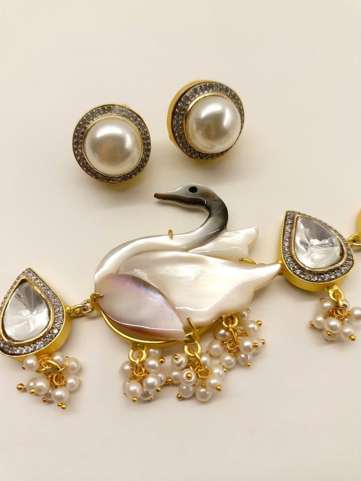Elizabeth White Duck Boutique Choker Set - House of Sarvati LLC