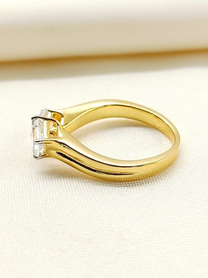 Forum 92.5 Silver Swarovski Stone Finger Ring - House of Sarvati LLC