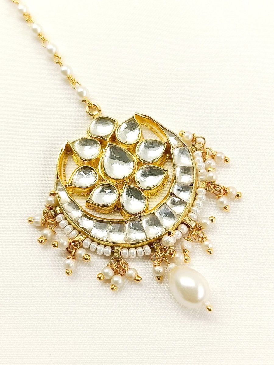 Gulnaaz White Kundan Teeka - House of Sarvati LLC