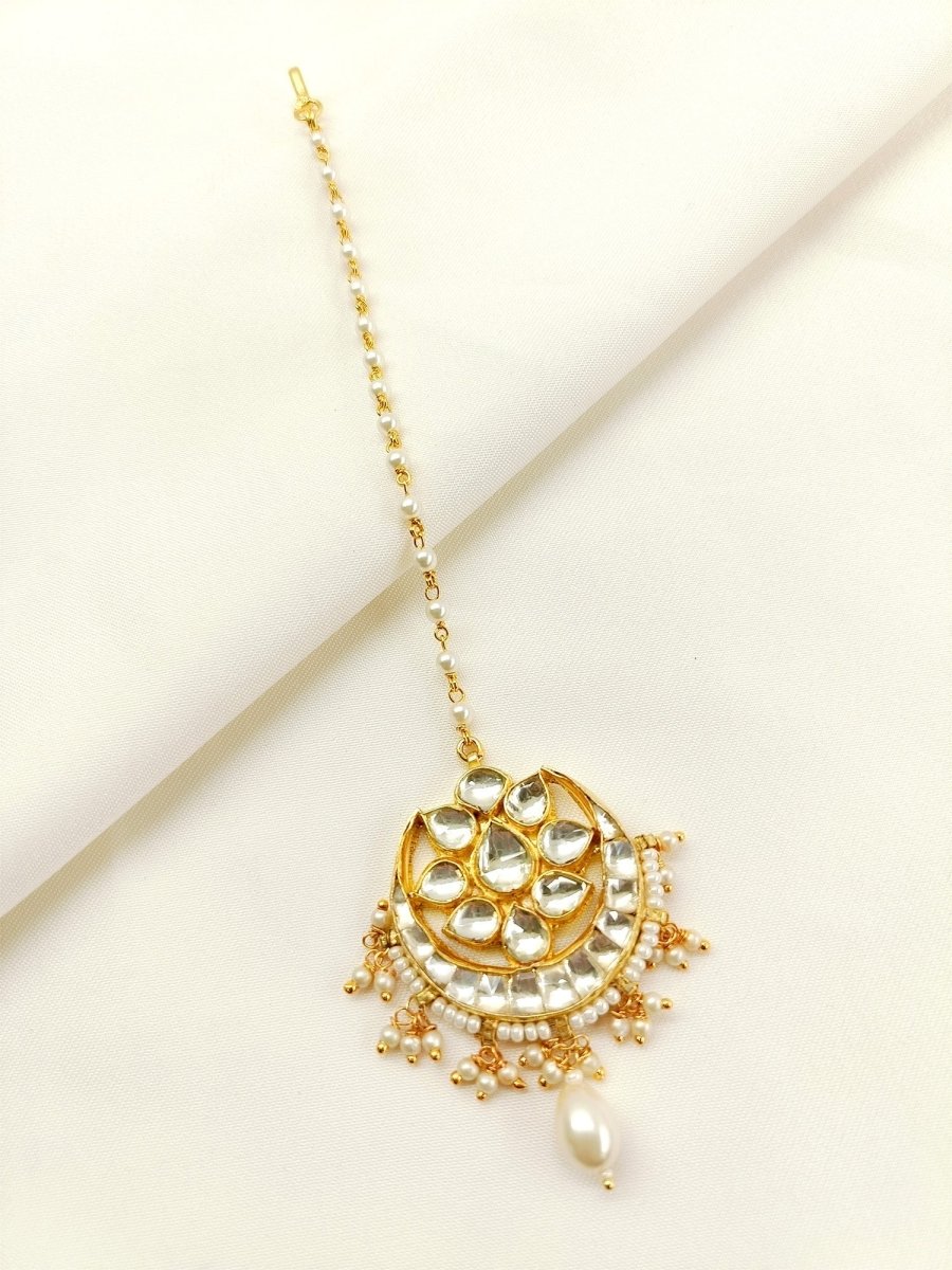 Gulnaaz White Kundan Teeka - House of Sarvati LLC