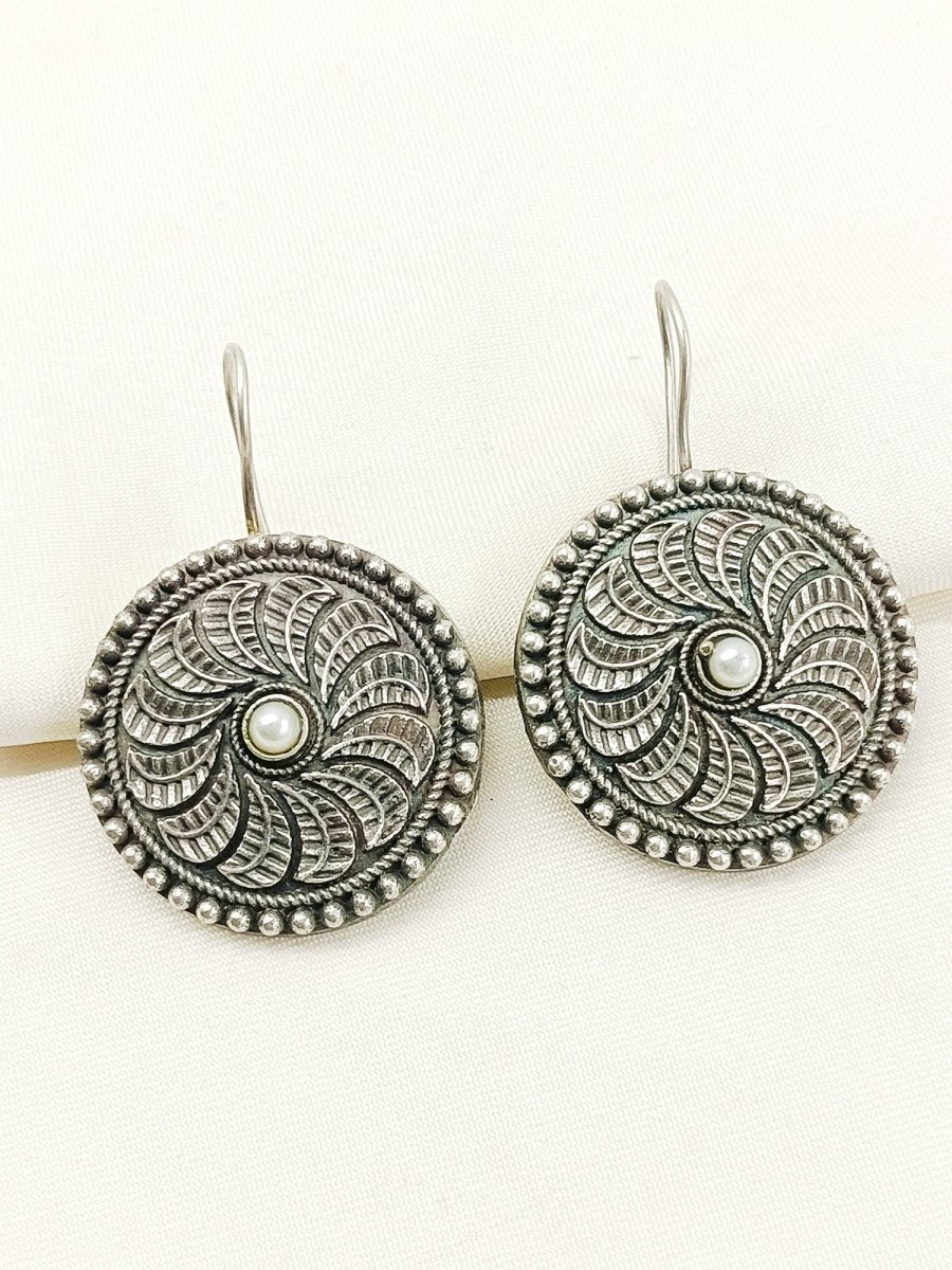 Hamsini Plain Oxidized Earcuff - House of Sarvati LLC