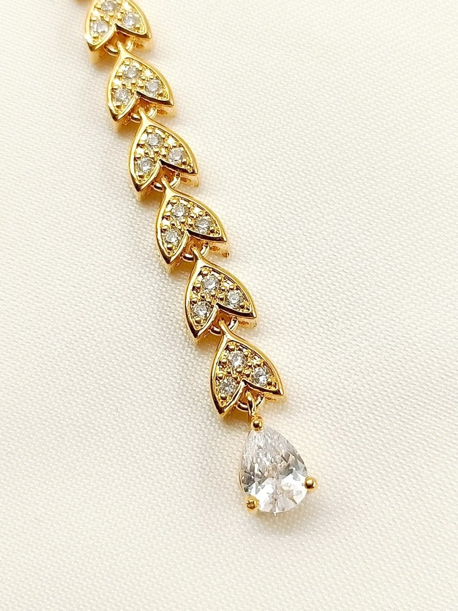 Haniya White American Diamond Teeka - House of Sarvati LLC