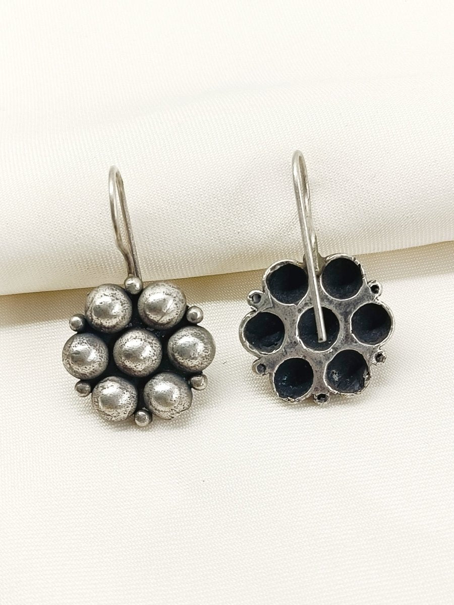 Hansika Plain Oxidized Earcuff - House of Sarvati LLC