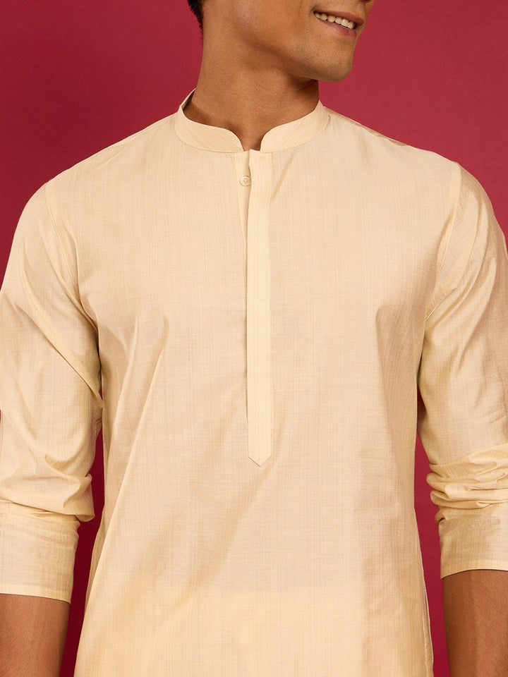 https://cdn.shopify.com/s/files/1/1147/1390/files/mens-beige-silk-blend-kurtavasmk991bg-36vastramay-3615233.jpg?v=1773990615