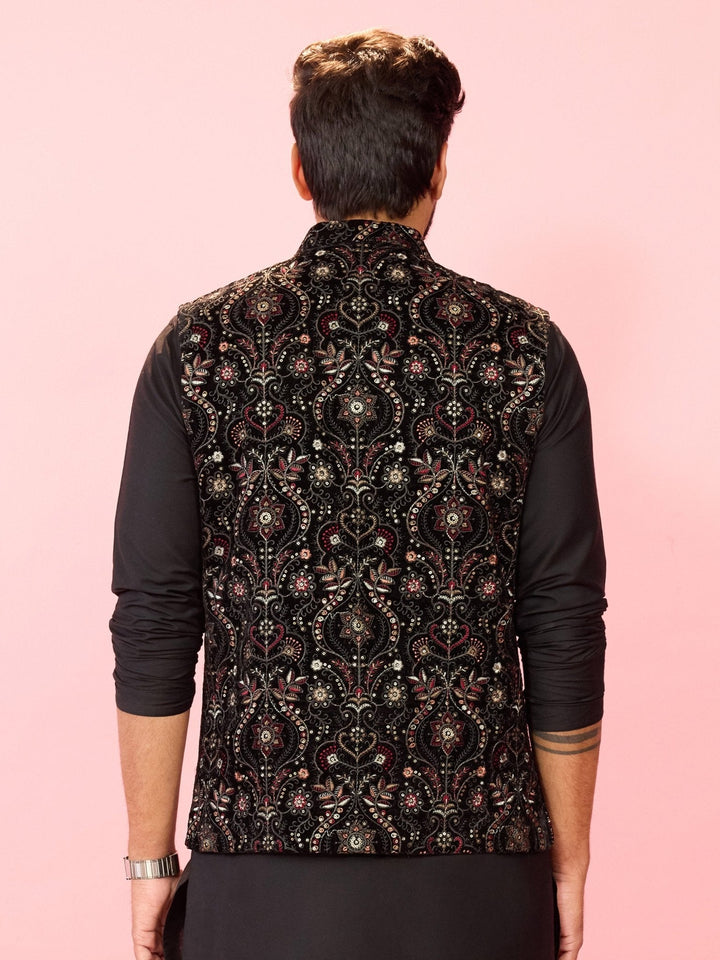 https://cdn.shopify.com/s/files/1/1147/1390/files/mens-black-velvet-ethnic-motif-floral-thread-sequin-nehru-jacketvasmj949bl-36vastramay-6270731.jpg?v=1773991032