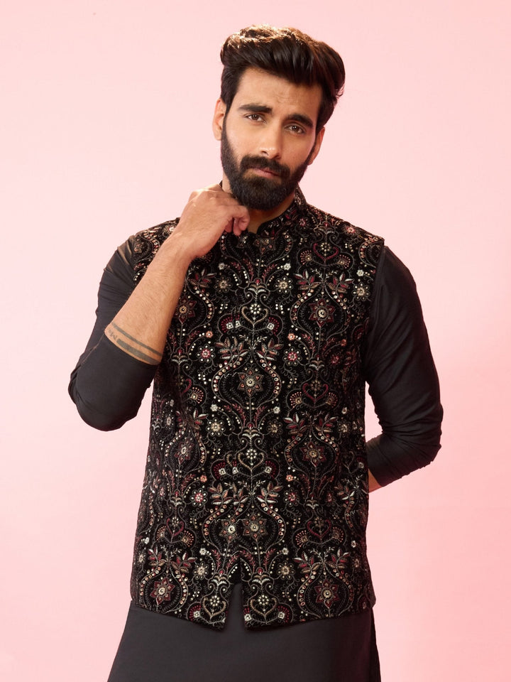 https://cdn.shopify.com/s/files/1/1147/1390/files/mens-black-velvet-ethnic-motif-floral-thread-sequin-nehru-jacketvasmj949bl-36vastramay-6272586.jpg?v=1773991033