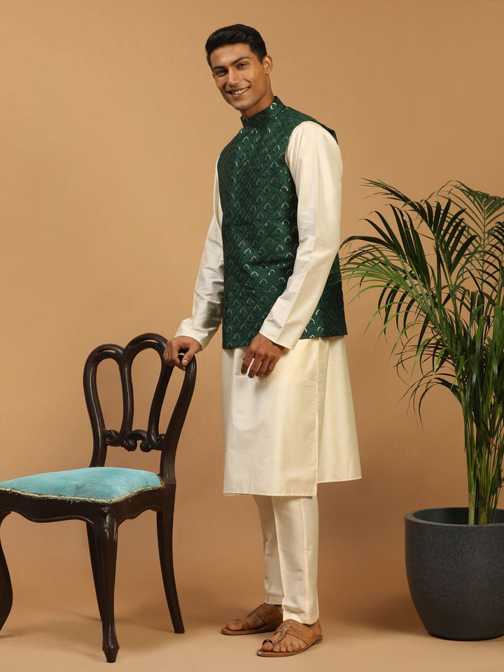 Men's Green Embroidered Nehru Jacket Set with Cream Silk Blend Kurta & Viscose Pyjama - view 2
