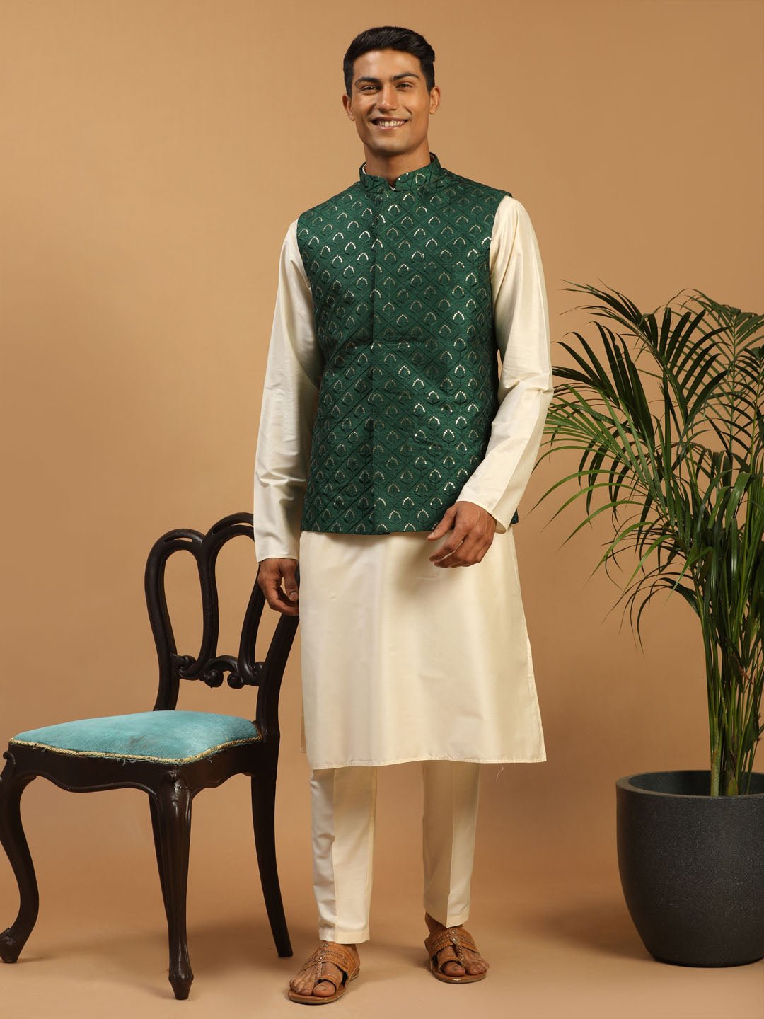 Men's Green Embroidered Nehru Jacket Set with Cream Silk Blend Kurta & Viscose Pyjama - view 6