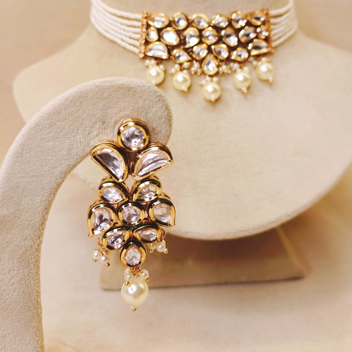 Mishkaad Kundan Choker With White Pearls - House of Sarvati LLC