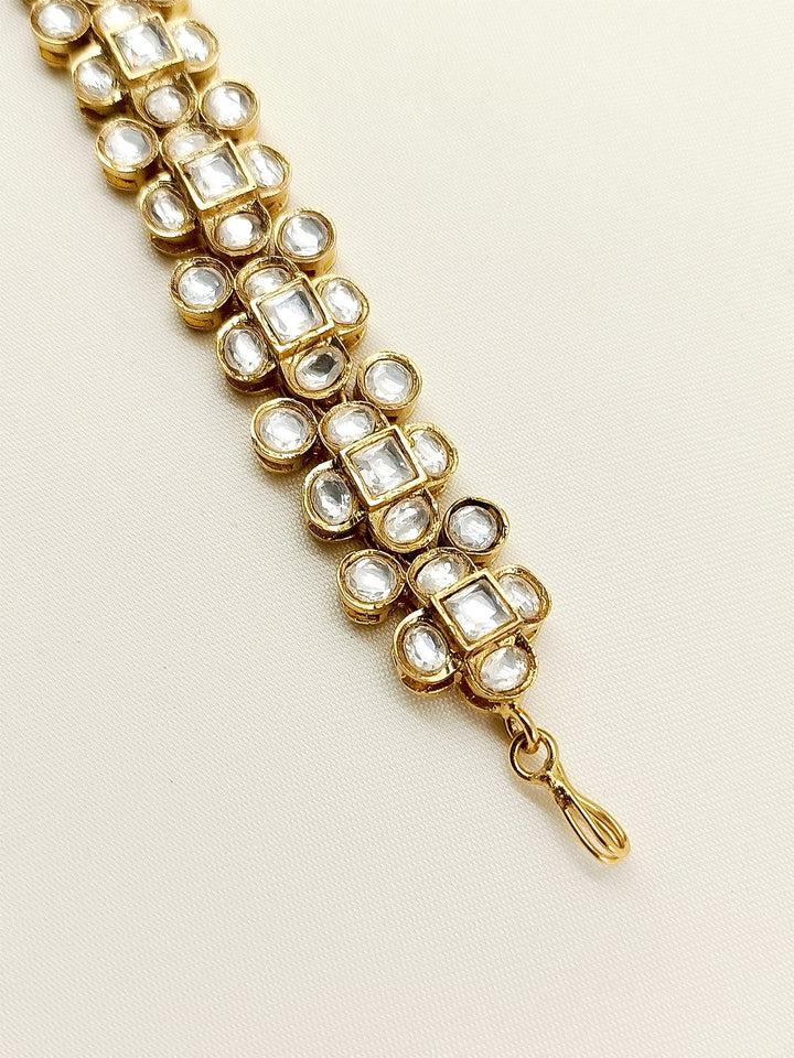 Jisha White Kundan Sheeshpatti