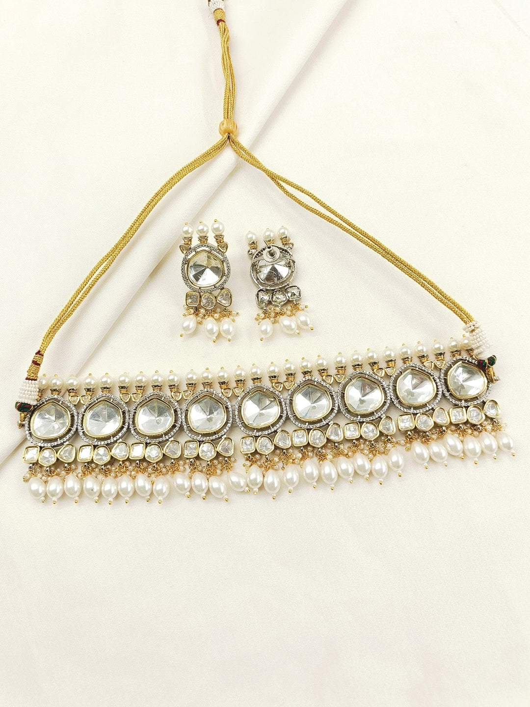Mahira White Victorian Necklace Set