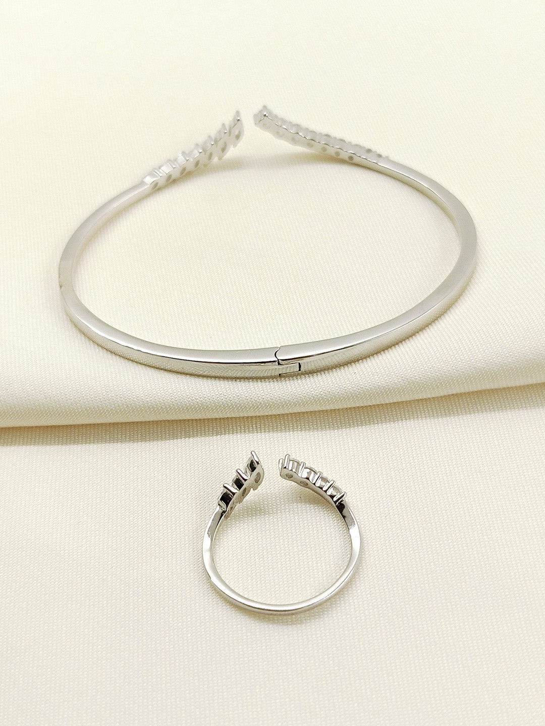 Navdha 92.5 Silver Swarovski Stone Bracelet With Finger Ring