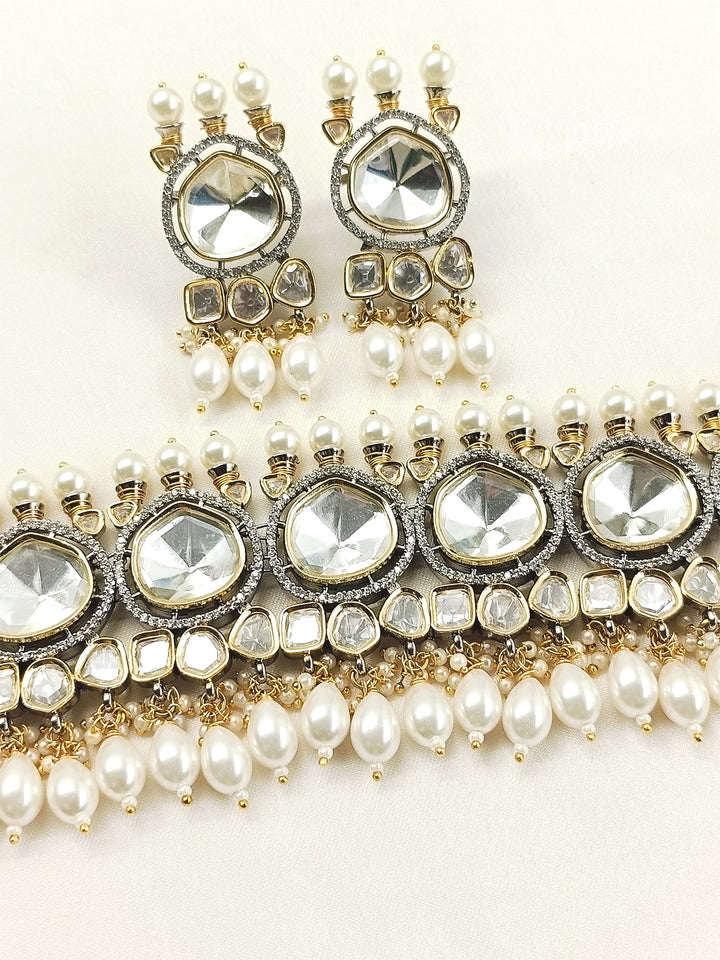 Mahira White Victorian Necklace Set