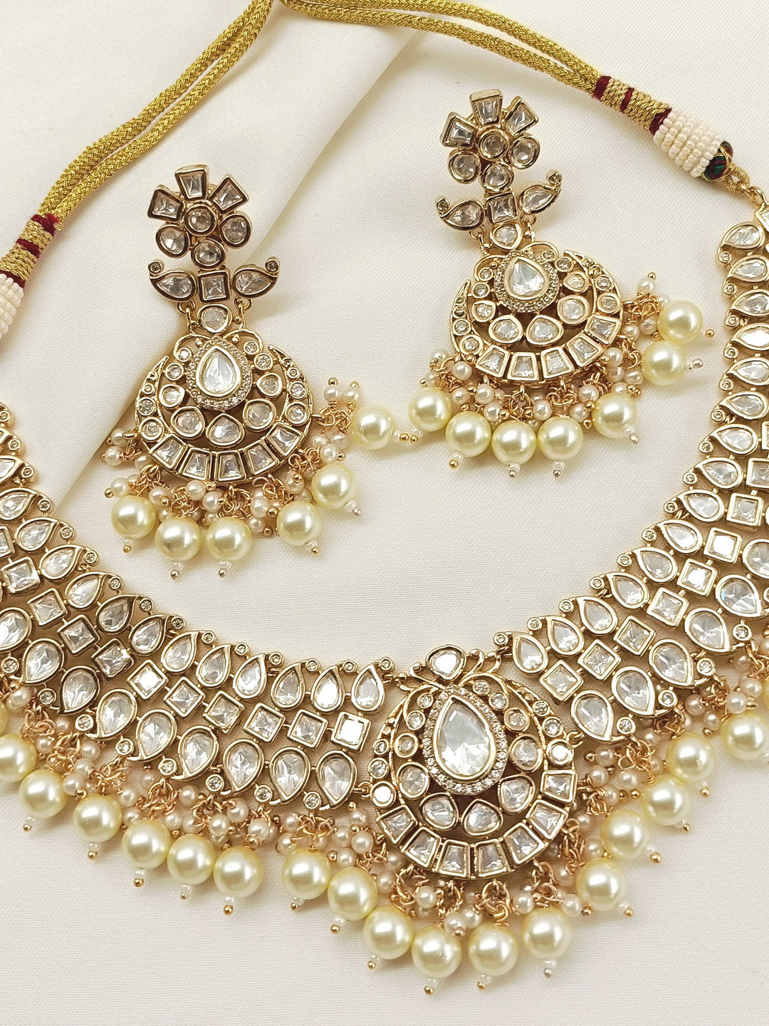 Adalyn White Kundan Necklace Set