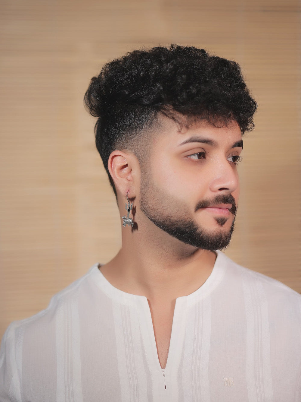 https://cdn.shopify.com/s/files/1/0607/4479/4285/files/poonam_21a9ebdd-0111-4c0c-ac59-e4f4339f6082.jpg?v=1773124307