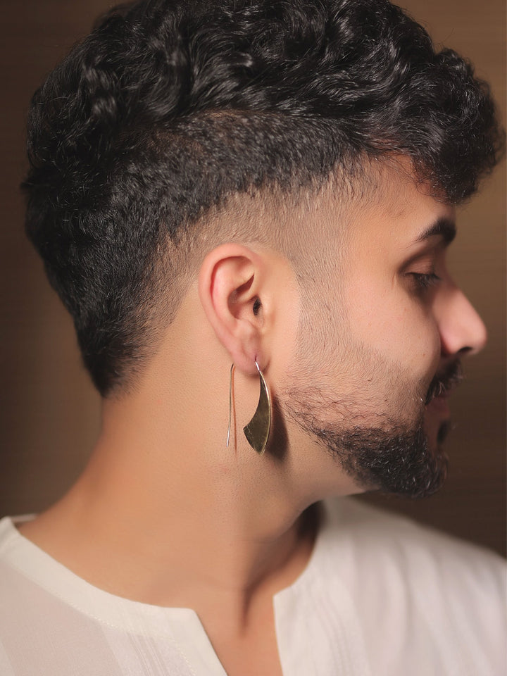 https://cdn.shopify.com/s/files/1/0607/4479/4285/files/poonam_6c3231ec-bba8-4e84-af9e-0f781b869ab6.jpg?v=1772193392