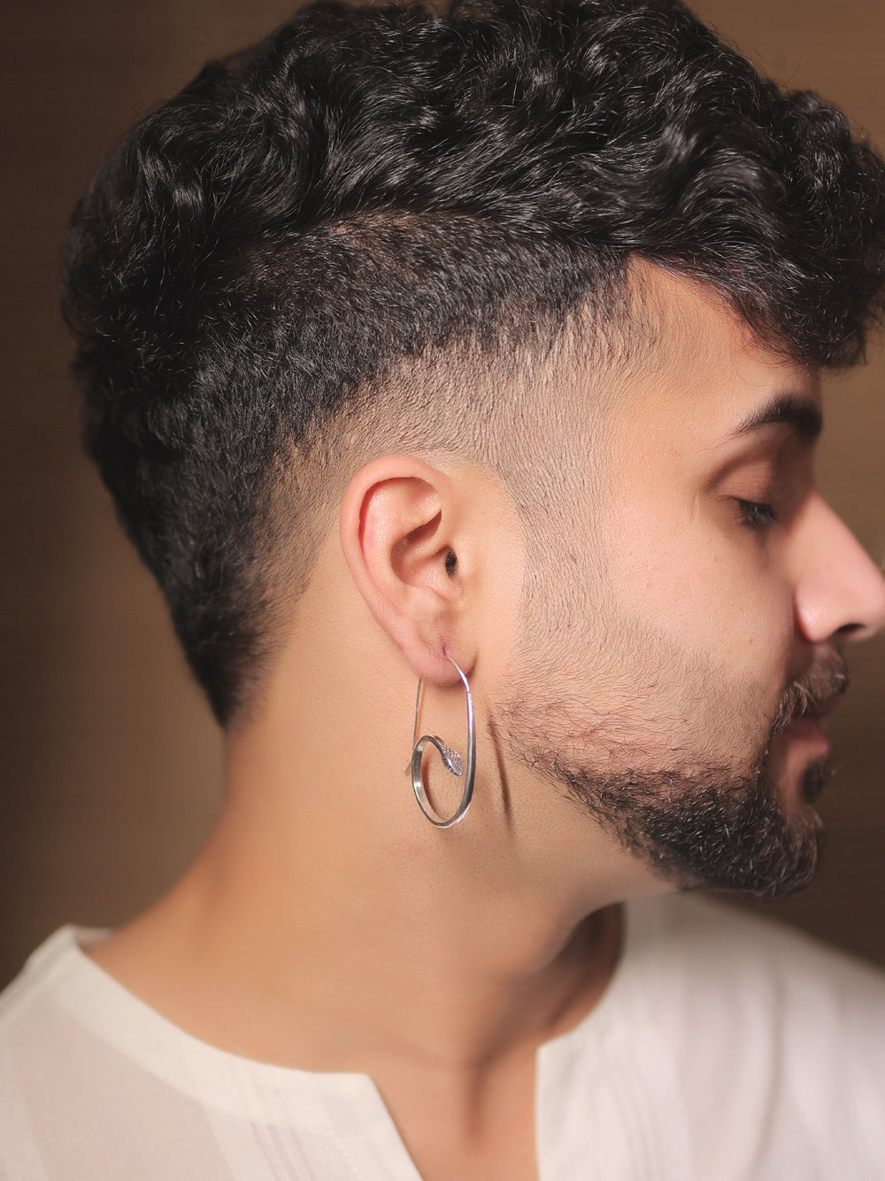 https://cdn.shopify.com/s/files/1/0607/4479/4285/files/poonam_7465e5bb-3bcb-4c0a-826f-b217ac8b9592.jpg?v=1772259872