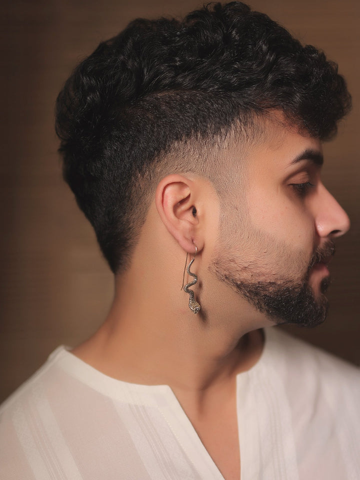 https://cdn.shopify.com/s/files/1/0607/4479/4285/files/poonam_74c122e6-5323-4620-855e-4f752a182c71.jpg?v=1772195351