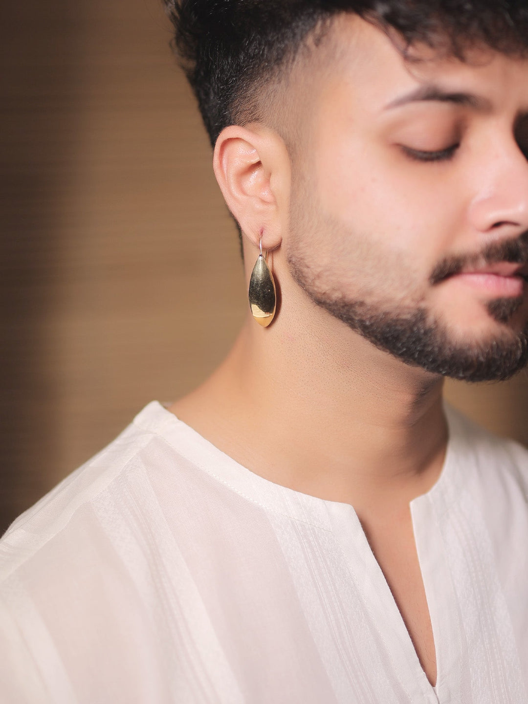 https://cdn.shopify.com/s/files/1/0607/4479/4285/files/poonam_9611d765-fe5b-4d18-a623-c84af09c17e4.jpg?v=1772088165