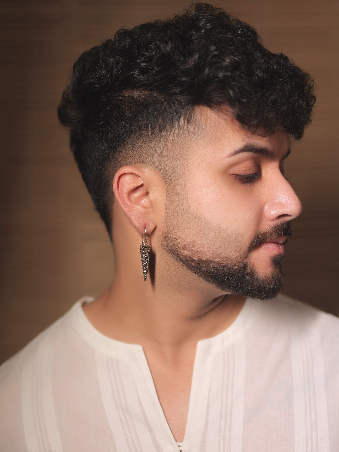 https://cdn.shopify.com/s/files/1/0607/4479/4285/files/poonam_eba661f6-2dc3-4859-8a4f-e4f2f972d3b0.jpg?v=1772268319