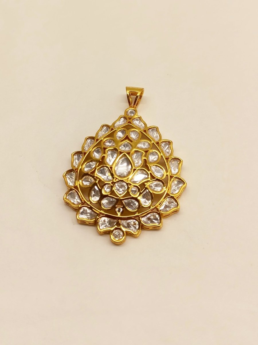 Pranshi White Kundan Pendant Set - House of Sarvati LLC