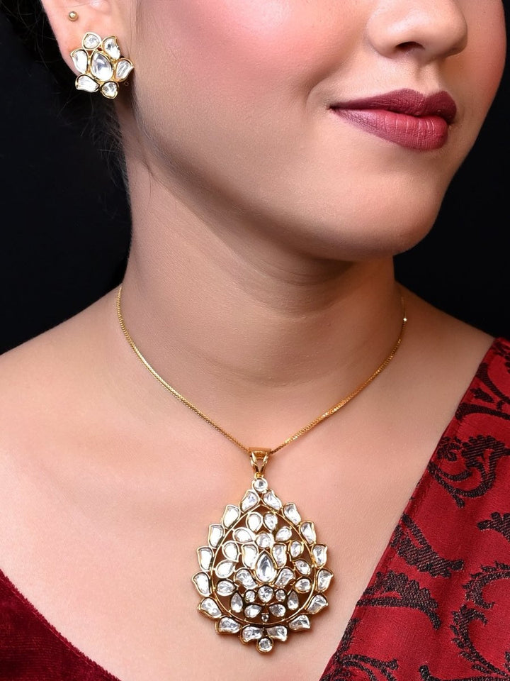 Pranshi White Kundan Pendant Set - House of Sarvati LLC