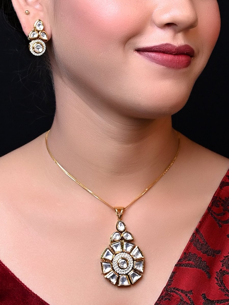 Purnima White Kundan Pendant Set - House of Sarvati LLC