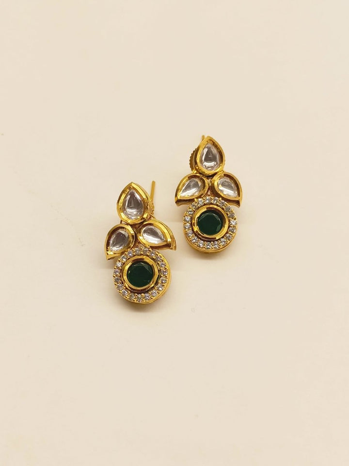Ragvi Green Kundan Pendant Set - House of Sarvati LLC