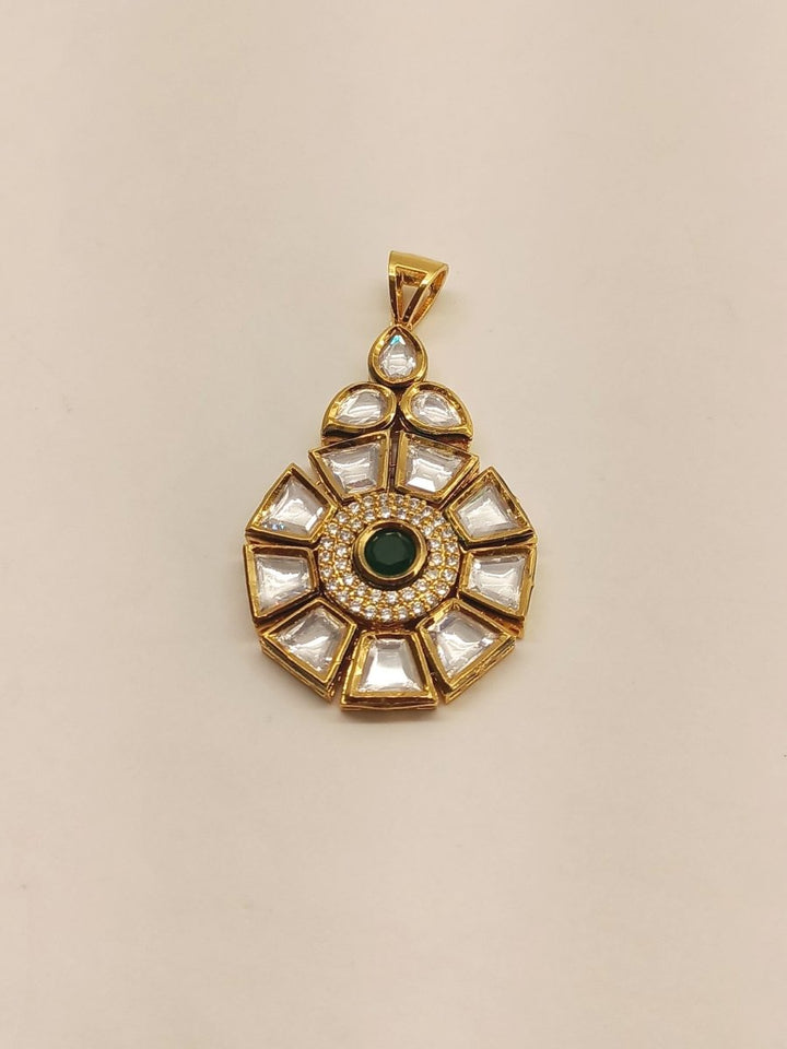 Ragvi Green Kundan Pendant Set - House of Sarvati LLC
