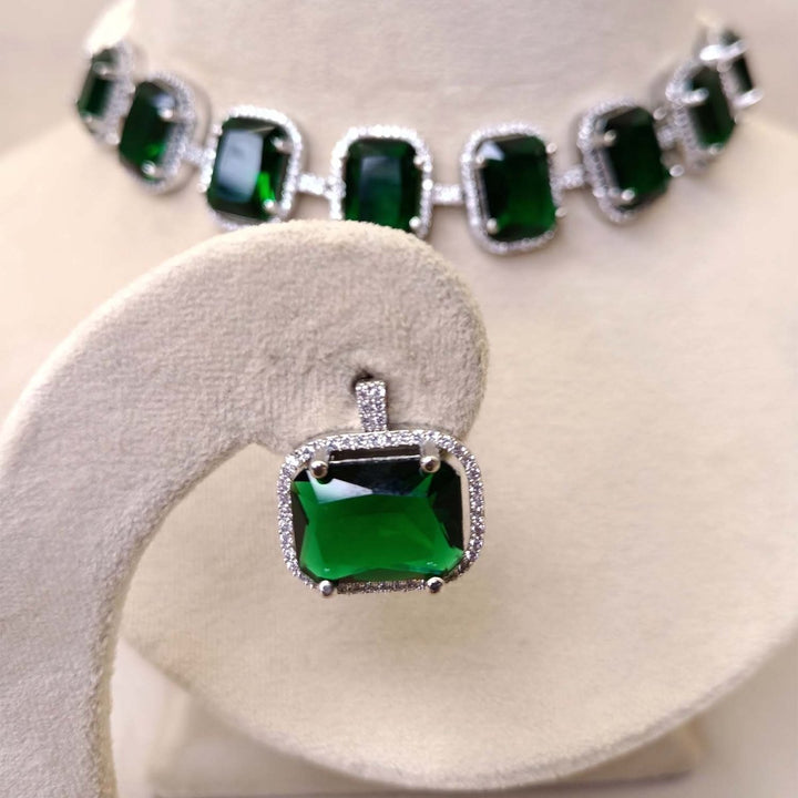 Ruqayyah Green Emerald Diamond Necklace Set - House of Sarvati LLC