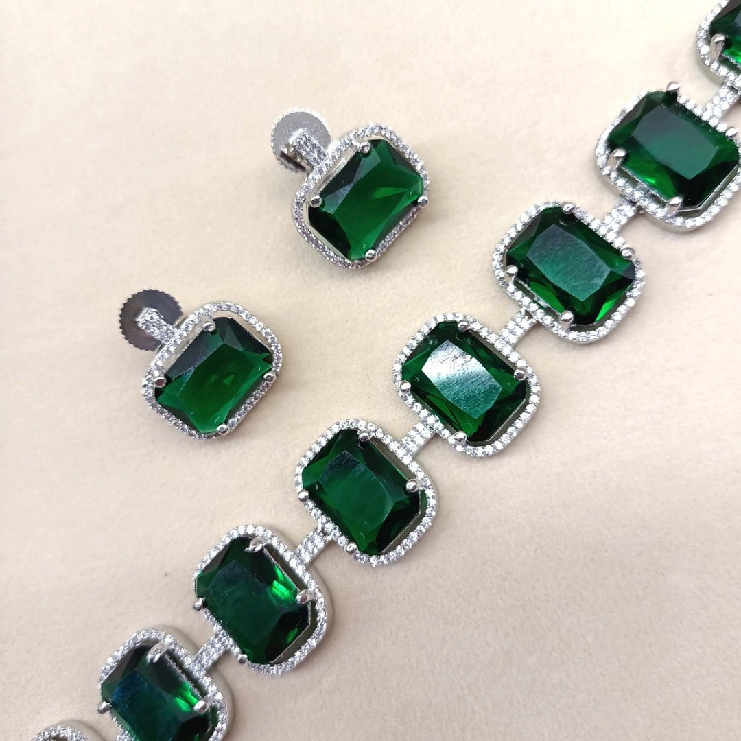 Ruqayyah Green Emerald Diamond Necklace Set - House of Sarvati LLC