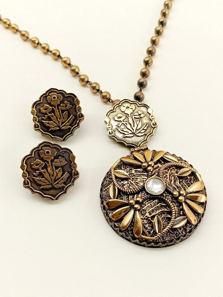 Seher Antique Gold Oxidized Pendant Set - House of Sarvati LLC