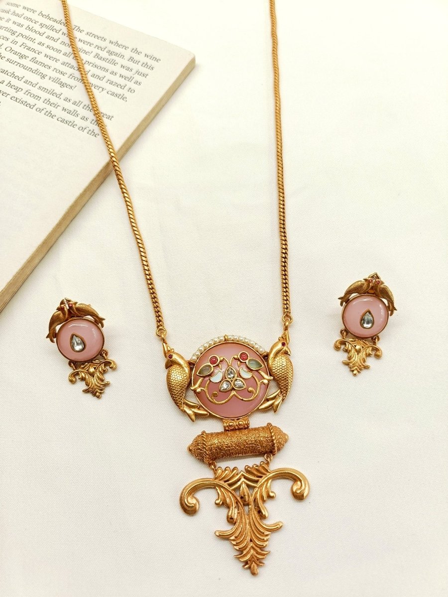 Shazahna Baby Pink Boutique Necklace Set - House of Sarvati LLC