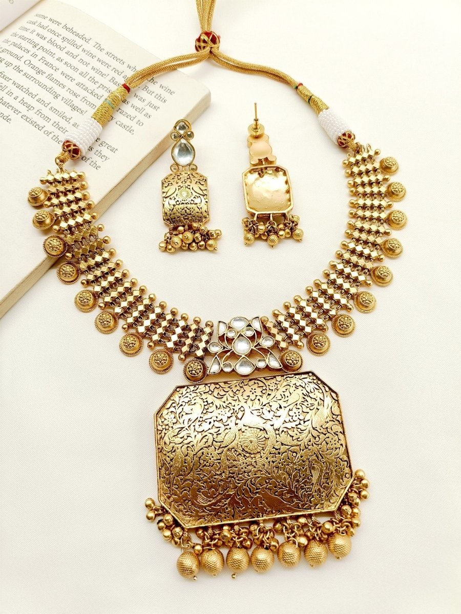 Yukti Plain Antique Necklace Set - House of Sarvati LLC
